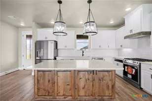 107 Pr 711, Lott, TX 76656 - Photo 4