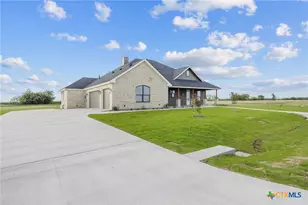 107 Pr 711, Lott, TX 76656 - Photo 2