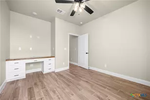 107 Pr 711, Lott, TX 76656 - Photo 30