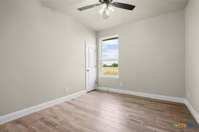 107 Pr 711, Lott, TX 76656 - Photo 28