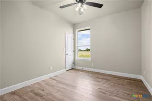 107 Pr 711, Lott, TX 76656 - Photo 28