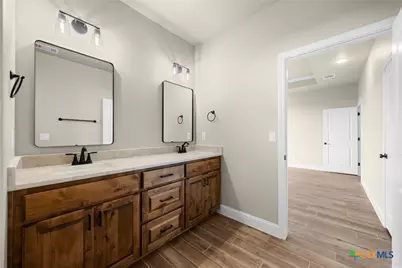 107 Pr 711, Lott, TX 76656 - Photo 20