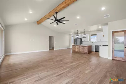 107 Pr 711, Lott, TX 76656 - Photo 12