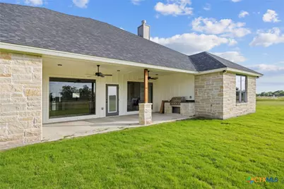 107 Pr 711, Lott, TX 76656 - Photo 32