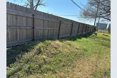 5716 Avenue C, Heidenheimer, TX 76501 - Photo 12