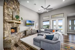 925 River Ranch Cir, Martindale, TX 78655 - Photo 18