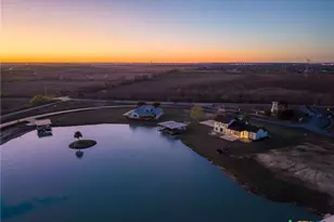 925 River Ranch Cir, Martindale, TX 78655 - Photo 42