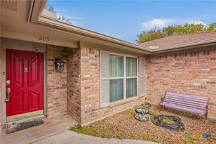 205 Westchester Dr, Victoria, TX 77904 - Photo 2