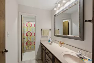 205 Westchester Dr, Victoria, TX 77904 - Photo 18