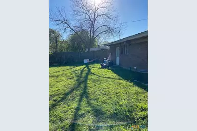 711 Hybiscus Lane, Victoria, TX 77904 - Photo 12