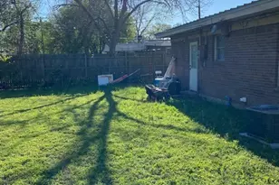 711 Hybiscus Ln, Victoria, TX 77904 - Photo 12