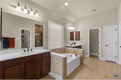 1082 Cedar Glen Drive, New Braunfels, TX 78132 - Photo 32