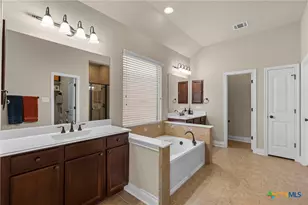 1082 Cedar Glen Dr, New Braunfels, TX 78132 - Photo 32