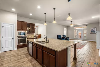 1082 Cedar Glen Drive, New Braunfels, TX 78132 - Photo 10