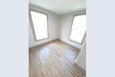 2605 Plainview Street, Victoria, TX 77901 - Photo 2