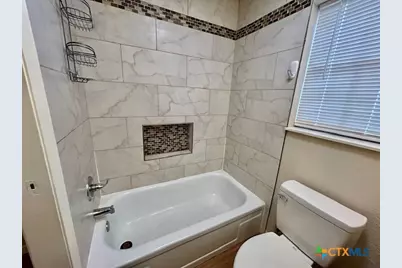 1006 Mc Lane, Victoria, TX 77904 - Photo 6