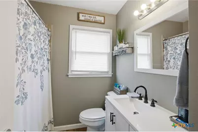 2011 E Crestwood Drive, Victoria, TX 77901 - Photo 10