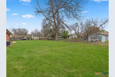 273 Meadow Avenue, New Braunfels, TX 78130 - Photo 18