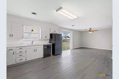 273 Meadow Avenue, New Braunfels, TX 78130 - Photo 12