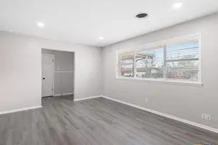 273 Meadow Ave, New Braunfels, TX 78130 - Photo 6