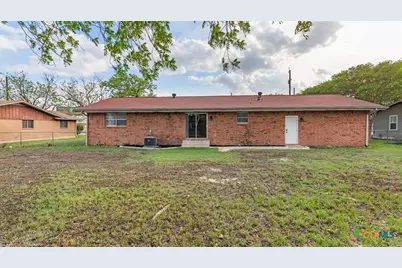 273 Meadow Avenue, New Braunfels, TX 78130 - Photo 30