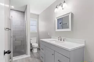 273 Meadow Ave, New Braunfels, TX 78130 - Photo 14