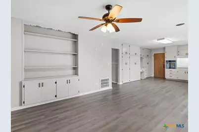 273 Meadow Avenue, New Braunfels, TX 78130 - Photo 6