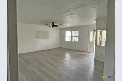 104 E Elms Road, Killeen, TX 76542 - Photo 2