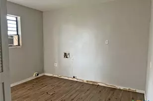 104 E Elms Rd, Killeen, TX 76542 - Photo 18