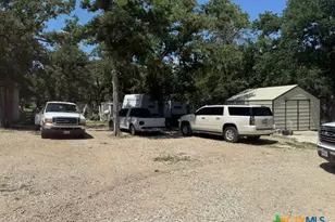 108 Deep Woods Dr, Seguin, TX 78155 - Photo 24
