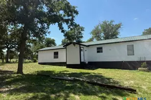 108 Deep Woods Dr, Seguin, TX 78155 - Photo 4