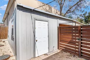 164 Ferguson St, New Braunfels, TX 78130 - Photo 24