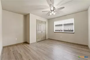 1306 Fern Ct, Gonzales, TX 78629 - Photo 12