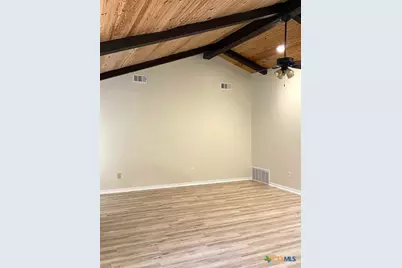 2708 E Poplar Avenue, Victoria, TX 77901 - Photo 2