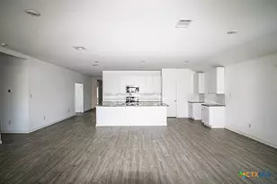 2700 San Martin Ln, Seguin, TX 78155 - Photo 2