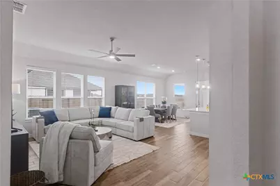 708 Willowbrook, New Braunfels, TX 78130 - Photo 2