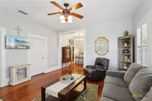 108 Kroschel St, Hallettsville, TX 77964 - Photo 10