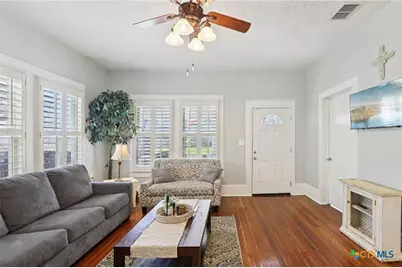 108 Kroschel Street, Hallettsville, TX 77964 - Photo 8