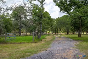 2981 Vivroux Ranch Rd, Seguin, TX 78155 - Photo 6