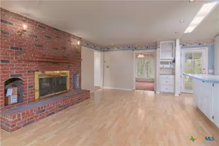 2981 Vivroux Ranch Rd, Seguin, TX 78155 - Photo 32