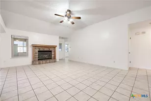 210 Paula St, Copperas Cove, TX 76522 - Photo 4