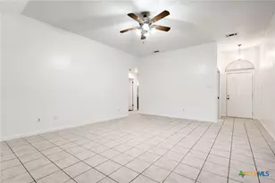 210 Paula St, Copperas Cove, TX 76522 - Photo 6