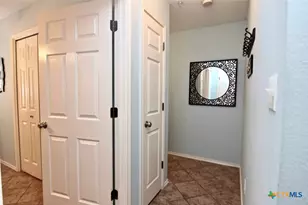 730 E Mather St, New Braunfels, TX 78130 - Photo 8