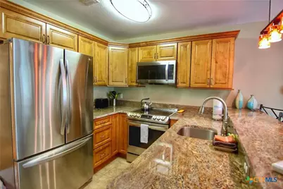 730 E Mather Street #E201, New Braunfels, TX 78130 - Photo 8