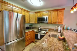 730 E Mather St, New Braunfels, TX 78130 - Photo 8