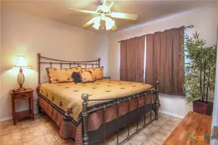 730 E Mather St, New Braunfels, TX 78130 - Photo 20