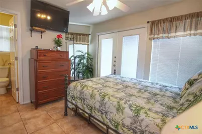 730 E Mather Street #E201, New Braunfels, TX 78130 - Photo 12