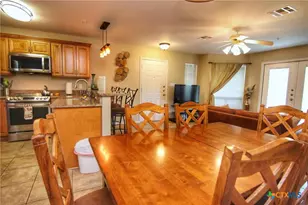 730 E Mather St, New Braunfels, TX 78130 - Photo 10