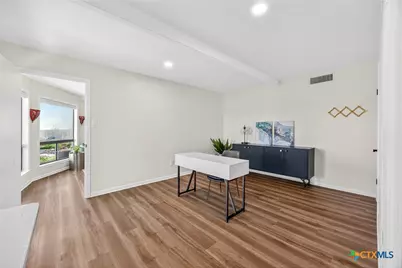 201 S Contour Drive, Gonzales, TX 78629 - Photo 20