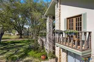 201 S Contour Dr, Gonzales, TX 78629 - Photo 34
